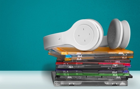 CD, Headphones, Music.