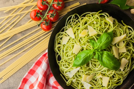 Spaghetti with tomato sauce and basil