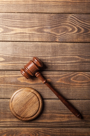 Gavel on Woodの写真素材