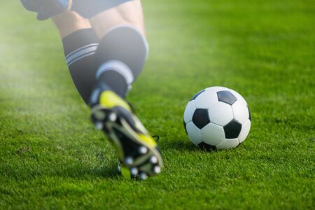 Football Images Et Photos Libres De Droits Stocklib