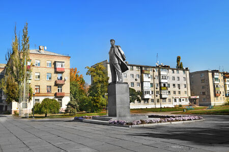 Monument to Lenin Novomoskovsk Dnipropetrovsk region. Ukraine. Felled, demolished December 6, 2014.のeditorial素材