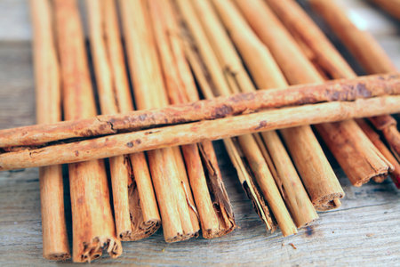 Ceylon cinnamon sticks on a wooden tableの写真素材
