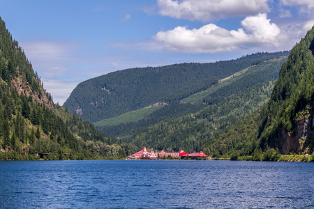 Three Valley, Canada - July 2, 2016. Three Valley Gap Chateauのeditorial素材