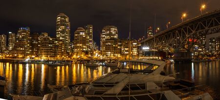 Vancouver, Canada - January 22, 2017 City at nightのeditorial素材