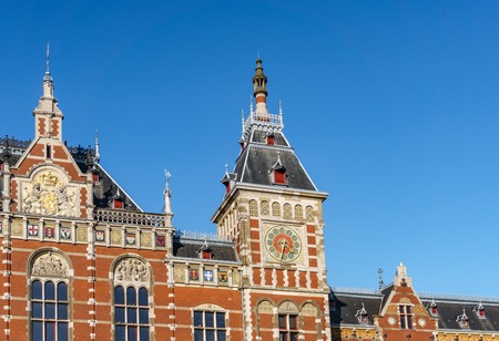 AMSTERDAM, NETHERLANDS - March 20, 2018 : View from the street on Gothic-Renaissance style Amsterdam Centraalのeditorial素材