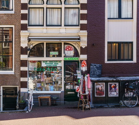 AMSTERDAM, NETHERLANDS - March 20, 2018 : Mushroom store in Amsterdamのeditorial素材