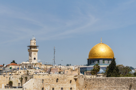 JERUSALEM, ISRAEL - April 2, 2018: top part of the Western Wall in the old city Jerusalemのeditorial素材