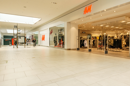 Langley, CANADA - November 14, 2018: interior view of Willowbrook Shopping Centreのeditorial素材