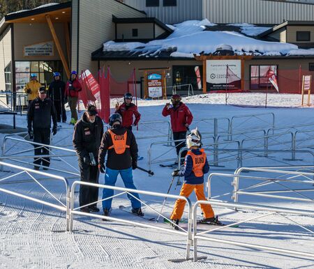 KIMBERLEY, CANADA - MARCH 22, 2019: blind skier going to ski Vancouver Adaptive Snow Sportsのeditorial素材