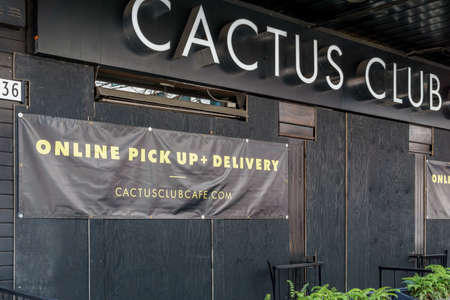 VANCOUVER, CANADA - APRIL 07, 2020: downtown temporarily suspending operations of retail stores covid-19 pandemic.のeditorial素材