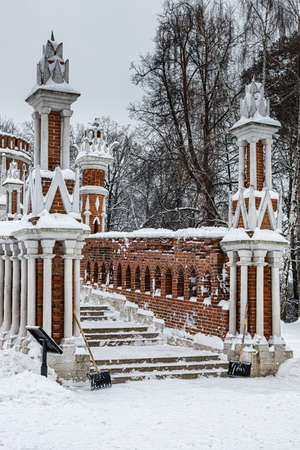 Moscow, Russia - December 07, 2021: entrance to the snow-covered bridge in winter prakのeditorial素材