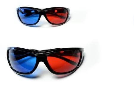Red-blue glasses to see the stereo movies