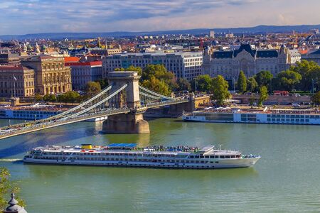 Attractive Secheni Chain Bridge with superbly beautiful steamboats near the pierの写真素材