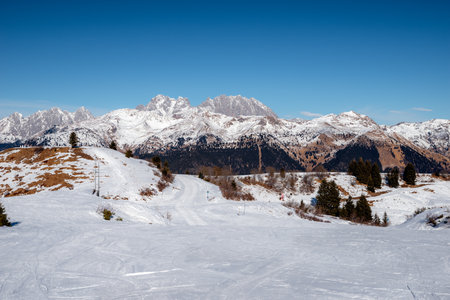 Winter in the swiss alps (Braunwald, Glarus, Switzerland)の写真素材