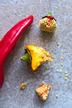 yellow and red pepper seeds