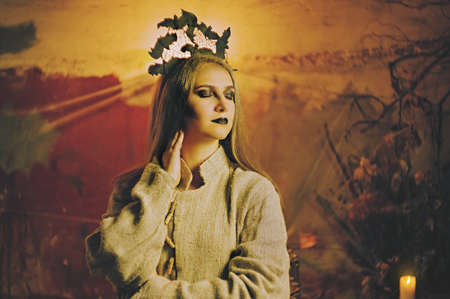 retro portrait of a glamorous girl with a crown on her head old-fashioned