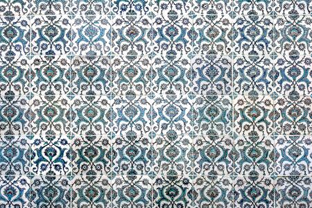 ISTANBUL - NOVEMBER 5: Ottoman tile decoration, Topkapi palace on November 5, 2014 in Istanbulのeditorial素材