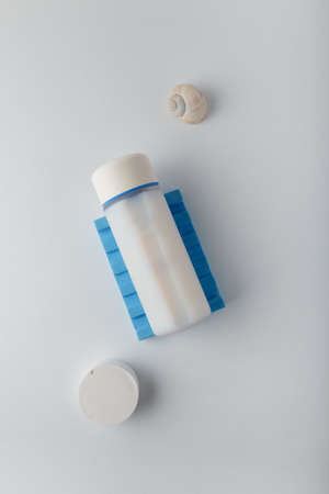 Cosmetics bottle mock up on white background, blank label, no brand. Cream refiner, shampoo, foam container for face skin care, flatlayの写真素材