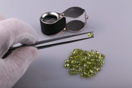 Natural peridot and tools gemologist.