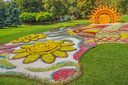 KIEV, UKRAINE - AUGUST 22: On August 22th at \"Spevoche pole\" in Kiev opened a traditional 59 flower exhibition timed to the Independence Day, celebrated on August 24, 2014 in Kiev, Ukraineのeditorial素材