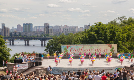 KIEV, Ukraine-12 June 2016: Dance performances of children's groups in the flower show at "Spivoche  Pole" in Kiev, Ukraineのeditorial素材