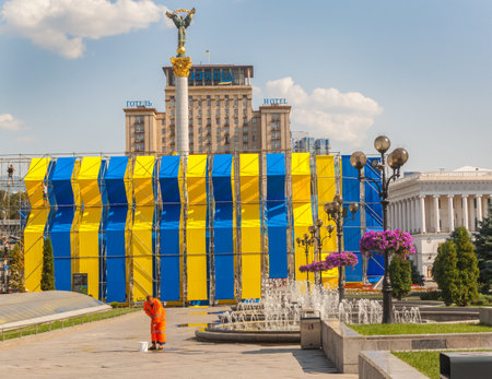 KYIV, UKRAINE - 19 AUG 2017: Festive decoration of the square for the 26th Independence Day, Kyiv, Ukraineのeditorial素材
