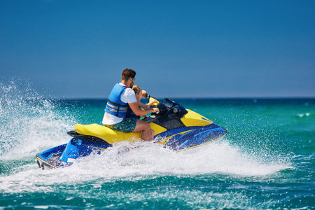 ジェットスキーの写真素材 イラスト素材 ストックフォトのamanaimages Plus