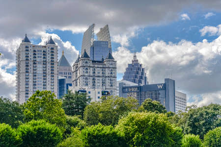 Skyline of midtown Atlanta Georgia from Piedmont Park.のeditorial素材