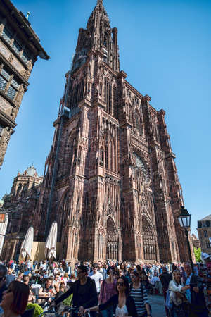 Strasbourg Cathedral - the main attraction of the city, is considered its pride. The history of the cathedral begins in 1015.のeditorial素材