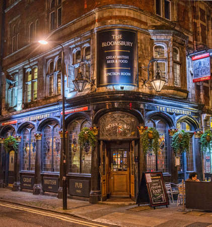 The Bloomsbury Tavern in London. Bloomsbury Tavern Shepherd Neame at Shaftsbury Ave in London United Kingdom.のeditorial素材