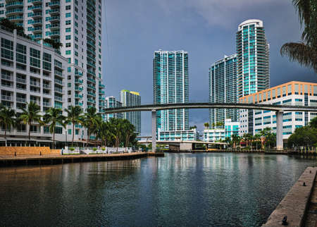 View of the Miami River and metrorail overpass with modern buildingsのeditorial素材