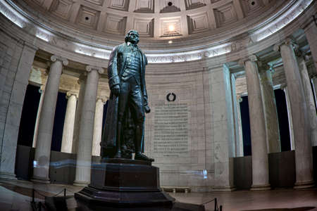 The bronze statue inside the Jefferson Memorial. Thomas Jefferson was a founding father of the United States and served as the third President.のeditorial素材