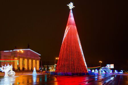 GOMEL, BELARUS - JANUARY 8, 2019: Festive Christmas tree on Lenin Square, night view, Gomel, Belarusのeditorial素材