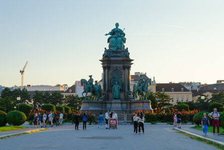 VIENNA, AUSTRIA - SEPTEMBER 17, 2018: Unknown tourists are at monument to Empress of Holy Roman Empire Maria Theresa on Maria Theresa Square in Vienna, Austriaのeditorial素材