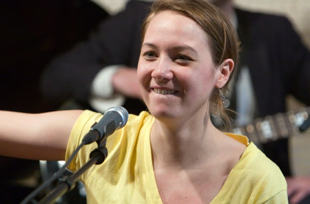 PARIS - MARCH 27: Swiss singer/song writer Sophie Hunger performs live during the Fnac showcase promoting her newest album 'Monday's Ghost' on March 27, 2009 in Paris, Franceのeditorial素材