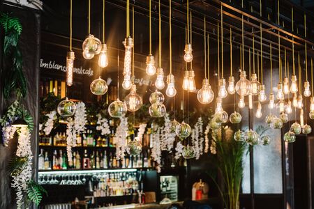 Vintage Edison lidht bulb, closeupの写真素材