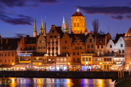 Old Town of Gdansk, Dlugie Pobrzeze, Bazylika Mariacka or St Mary Church, City hall and Motlawa...