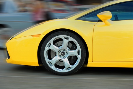 MOSCOW-JULY 31: Yellow Lamborghini  on exhibition parking night rally of retro-cars 'Night Moscow Classic Rally-2010'のeditorial素材
