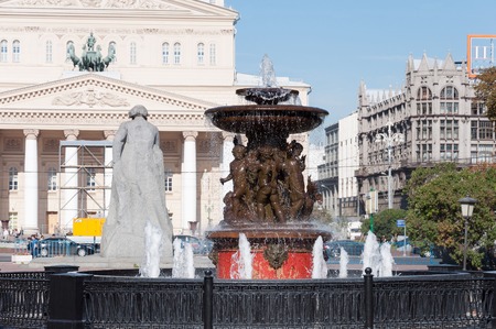 MOSCOW, RUSSIA - 21.09.2015. Bolshoi Theater on a Theater Squareのeditorial素材
