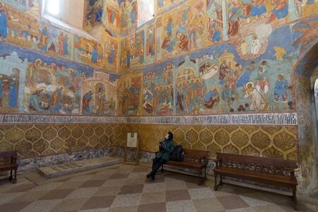 SUZDAL, RUSSIA - 06.11.2015. Transfiguration Cathedral. UNESCO World Heritage Site. A Golden Ring Travelのeditorial素材