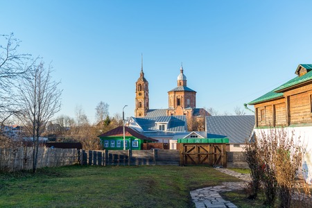 Suzdal, Russia - November 06, 2015.    Museum  of Wooden Architecture in the golden tourist ringのeditorial素材