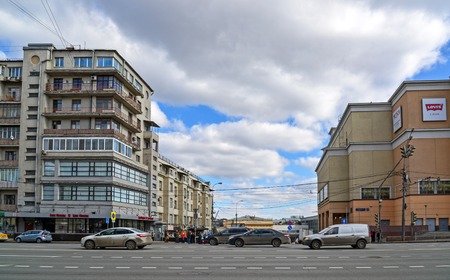 Moscow, Russia - March 14, 2016. Traffic on Garden Ring. Sadovoe koltso is circular main street in central Moscow.のeditorial素材