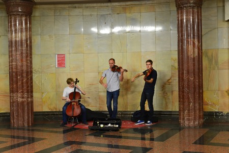 Moscow, Russia - June 03.2016. Street musicians play music in the metroのeditorial素材