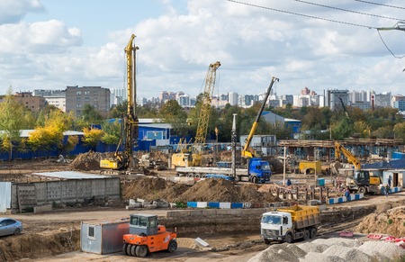 Moscow, Russia-October 01.2016. A view of the construction with transportのeditorial素材