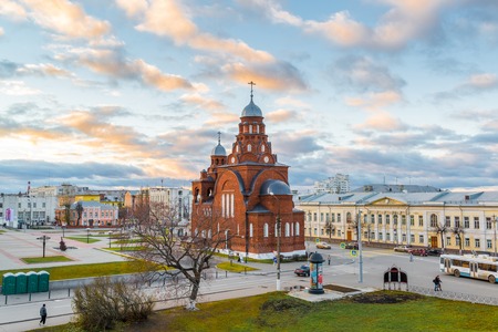 Vladimir, Russia -05.11.2015 Old Believers Temple Trinity in a Theatre Squareのeditorial素材