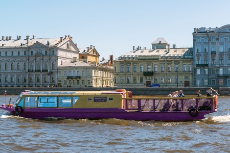 St. Petersburg, Russia - June 04. 2017. river boat Marseilles with tourists on Neva Riverのeditorial素材