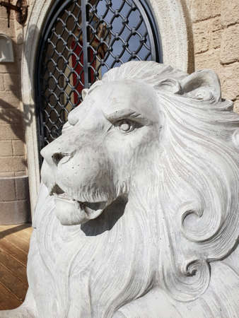 Moscow, Russia - Apr 18. 2020. Sculpture of lion at territory for the Moscow seasons festival - in Zelenogradのeditorial素材