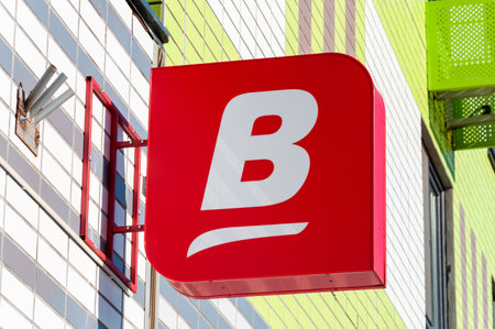 Moscow, Russia - Oct 8. 2021. Logo of Vernyy - largest grocery retailerのeditorial素材