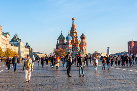 Moscow, Russia - Okt 15. 2021. The St. Basil's Cathedral on Red Squareのeditorial素材