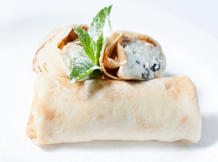 Pancakes with cottage cheese in powdered sugar の写真素材